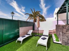 Casa Costa Esmeralda Plus-Pool and Relax, cottage a Costa Teguise