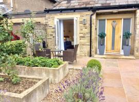 Hardy Croft Hideaway, hotel with parking in Grassington