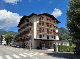 Albergo Dolomiti, hotel em Fiera di Primiero