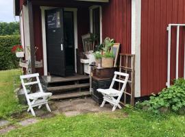 Gustafsro Bed and Breakfast, cottage in Motala
