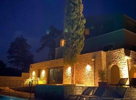 Hôtel Villa Walbaum, hôtel à Vallon-Pont-dʼArc