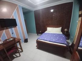 SAM RESIDENCE Jàmm ak Cofeel, hotel near Saint Louis Airport - XLS, 