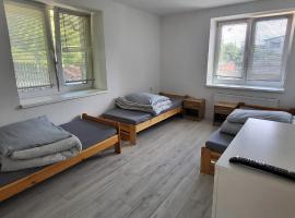 Noclegi Tuszyn, apartamento en Tuszyn