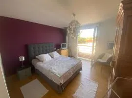Chambre avec salle de bain privée à l étage dans ma maison