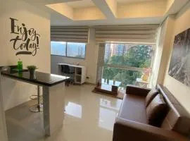 Apartasuite moderna - en el corazón del poblado medellín