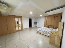 Spacious, comfortable and well located apartment