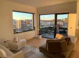 Lottas Beautiful Penthouse Apartment – apartament w Malmö