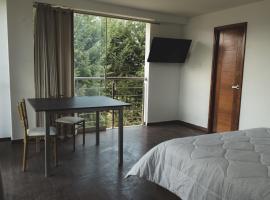 REDWALLS LODGE, hotel i Los Baños del Inca