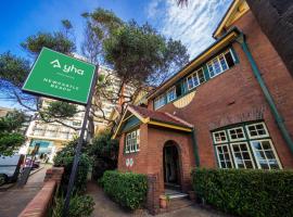 YHA Newcastle Beach, hotel in Newcastle