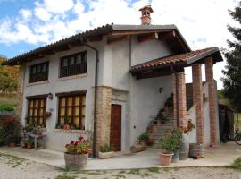 Agriturismo 'd Rainè โรงแรมในMontelupo Albese