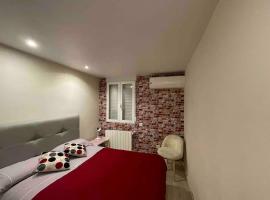 FANTASTIC APARTMENT, NEWLY RENOVATED, Hotel in der Nähe von: Metrostation La Elipa, Madrid