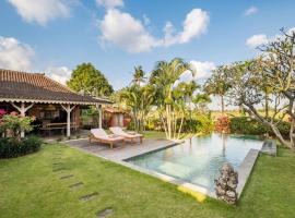 Villa Danka ricefield view Canggu Bali, alojamento na praia em Canggu