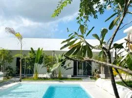 La Base Hotel