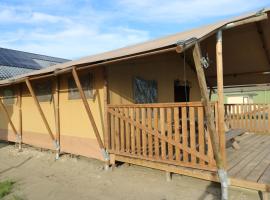 Glamping "De Zuidvliet" Nr 6, hótel í Wolphaartsdijk