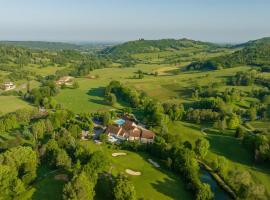 Logis Hôtel Golf Le Domaine Du Val De Sorne, hotel di Vernantois