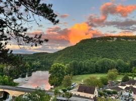 Vue magique à Castelnaud，卡斯泰爾諾拉沙佩爾的度假屋