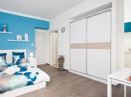 Split Dreams Apartments