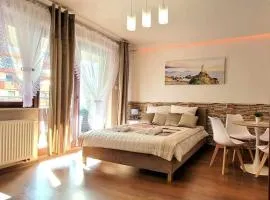 Modern Apartment SANDY BEACH down town, aquapark, free parking
