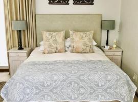 10VDW Self Catering Apartments, hotel perto de Glengarry shopping Centre, Durbanville