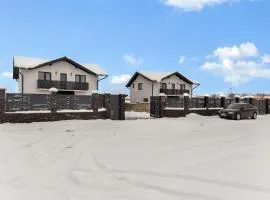 D&M Family Residence Bran 1