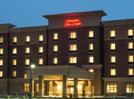 Hampton Inn & Suites - Cincinnati/Kenwood, OH、シンシナティの駐車場付きホテル