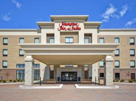 Hampton Inn & Suites Detroit/Warren、ウォーレンにあるジェローム・ダンカン・フォード劇場の周辺ホテル