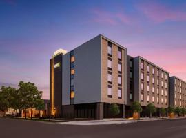 Home2 Suites by Hilton Des Moines at Drake University, hotel a Des Moines