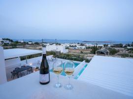 Paros Breeze Odyssey Suites, villa in Drios