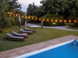 CASENUOVE II - Casale con parco e piscina