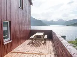 The Cozy red house with Amazing sea view