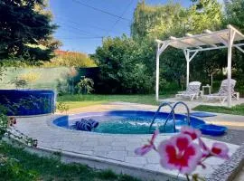 Apartman White house with pool&sauna&jaccuzi