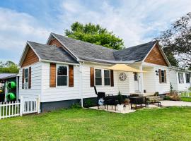 Lakewoods Cottage, pet-friendly hotel in Clintondale