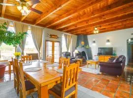 Las Cruces Vacation Rental - 3 Mi to NMSU