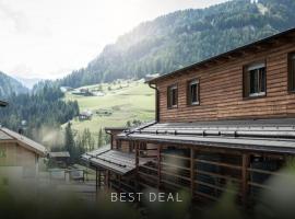 Smart Hotel Saslong: Santa Cristina in Val Gardena'da bir otel