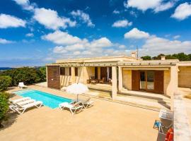 Water Front Villa Shalom, hotel a Binissafuller