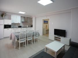 Apartamento Turístico VIANA I, hotel em Viana