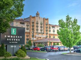 Embassy Suites by Hilton Indianapolis North، فندق في انديانابوليس