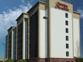 Hampton Inn & Suites Jackson Coliseum, хотел в Джаксън