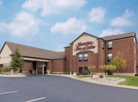 Hampton Inn & Suites East Lansing, hotell i Okemos