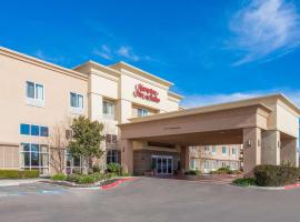 Hampton Inn and Suites Merced, hotel in Merced