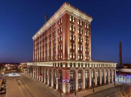 The Central Station Memphis, Curio Collection By Hilton, hotel perto de Blues Hall of Fame, Memphis
