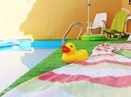 Casa con piscina, ya disponible, y barbacoa, hotel in Huétor Vega