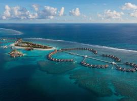 Radisson Blu Resort Maldives, hotel a Fenfushi