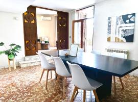 Casa en la mejor ubicación!, hotel in Mendoza