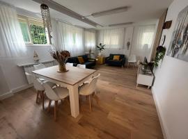 RESISANTANDER - Apartamento para 9 personas, serviced apartment in Santander