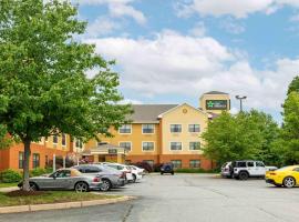Extended Stay America - Providence - West Warwick, hotel near T.F. Green Airport - PVD, West Warwick