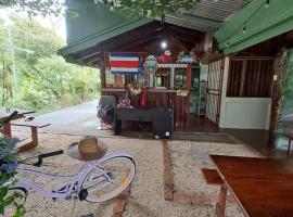 Glamping Rio Celeste Heliconia – luksusowy namiot 