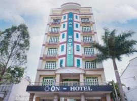 ON Hotel VIOT Buôn Ma Thuột, hotel v destinaci Buon Ma Thuot