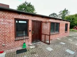 Monteurhaus in Itzehoe ruhige Lage, Küche & Parkplatz inklusive