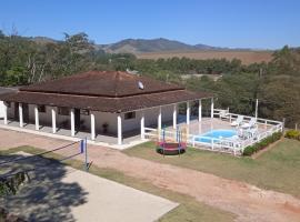 Chácara do vô Meireles: Serra Negra'da bir otel